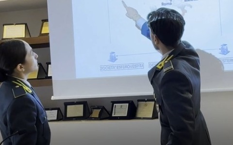 Maxi-operazione antidegrado e sicurezza nei locali della movida e minimarket