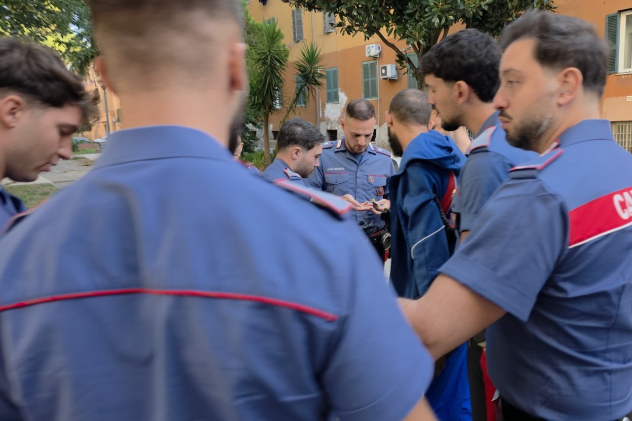 Quarticciolo, 11 arresti  per droga, rimosse le “sedie” di pusher