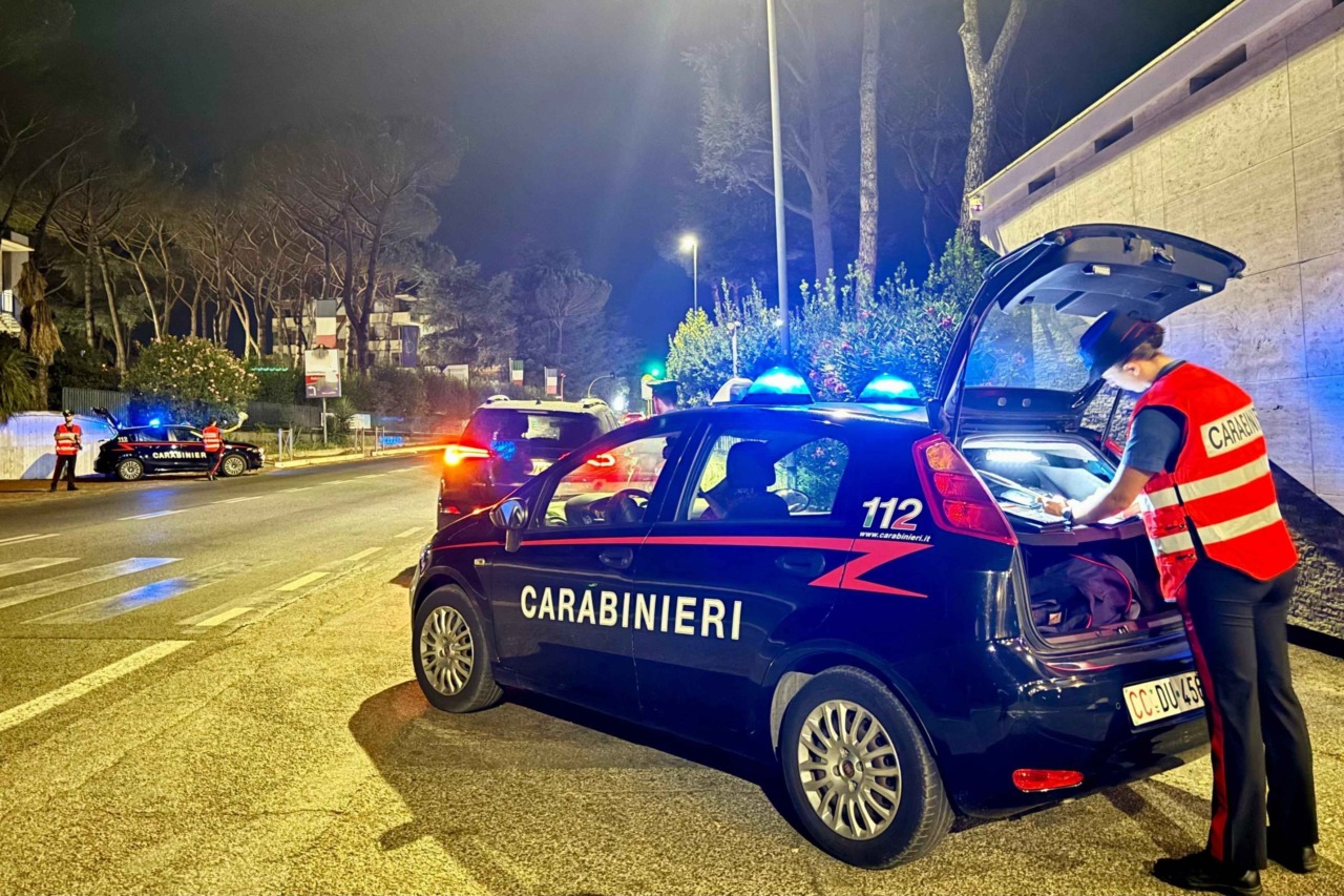 Maxi controlli dei Carabinieri, 5 arresti, 20 denunce e un bar sospeso