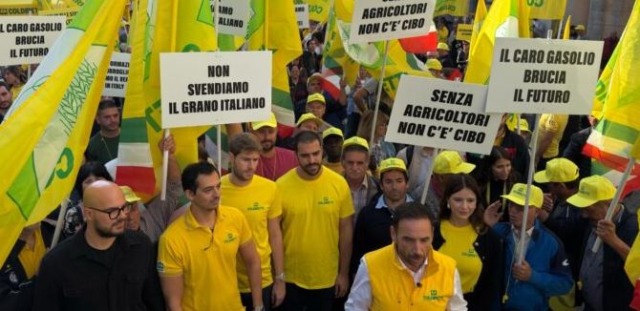 Caro gasolio, la protesta degli agricoltori del Lazio