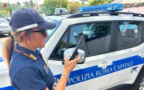 Investe una donna con passeggino e fugge senza prestare soccorso, denunciato