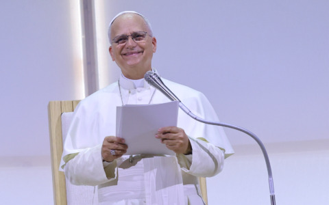Papa Leone torna all’Angelus dopo l’intervento: “Grazie a chi ha pregato per me”