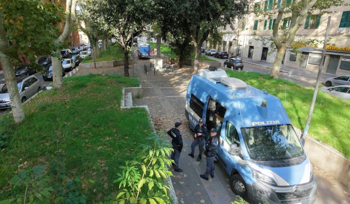 Presidio fisso delle Forze di Polizia nella storica piazza del Quarticciolo