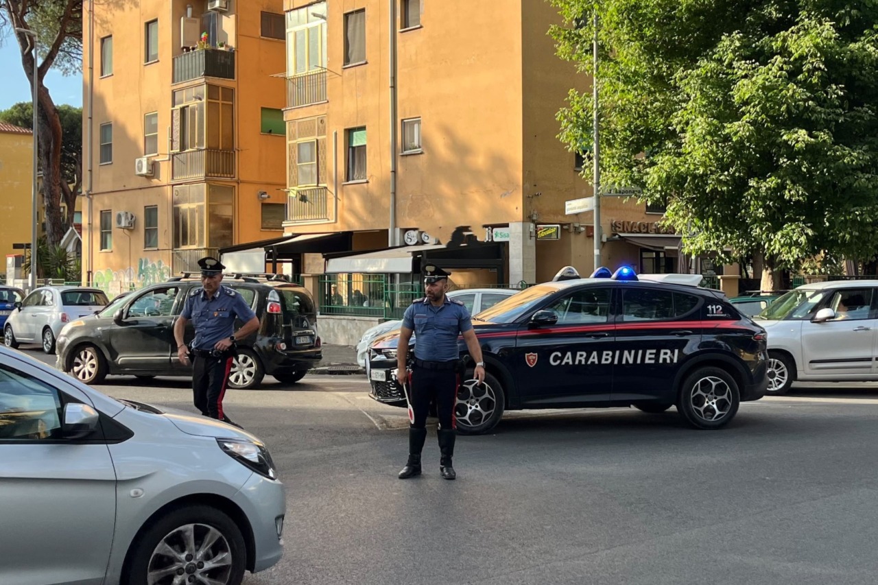 Rapina in farmacia, arrestati dai Carabinieri tre uomini
