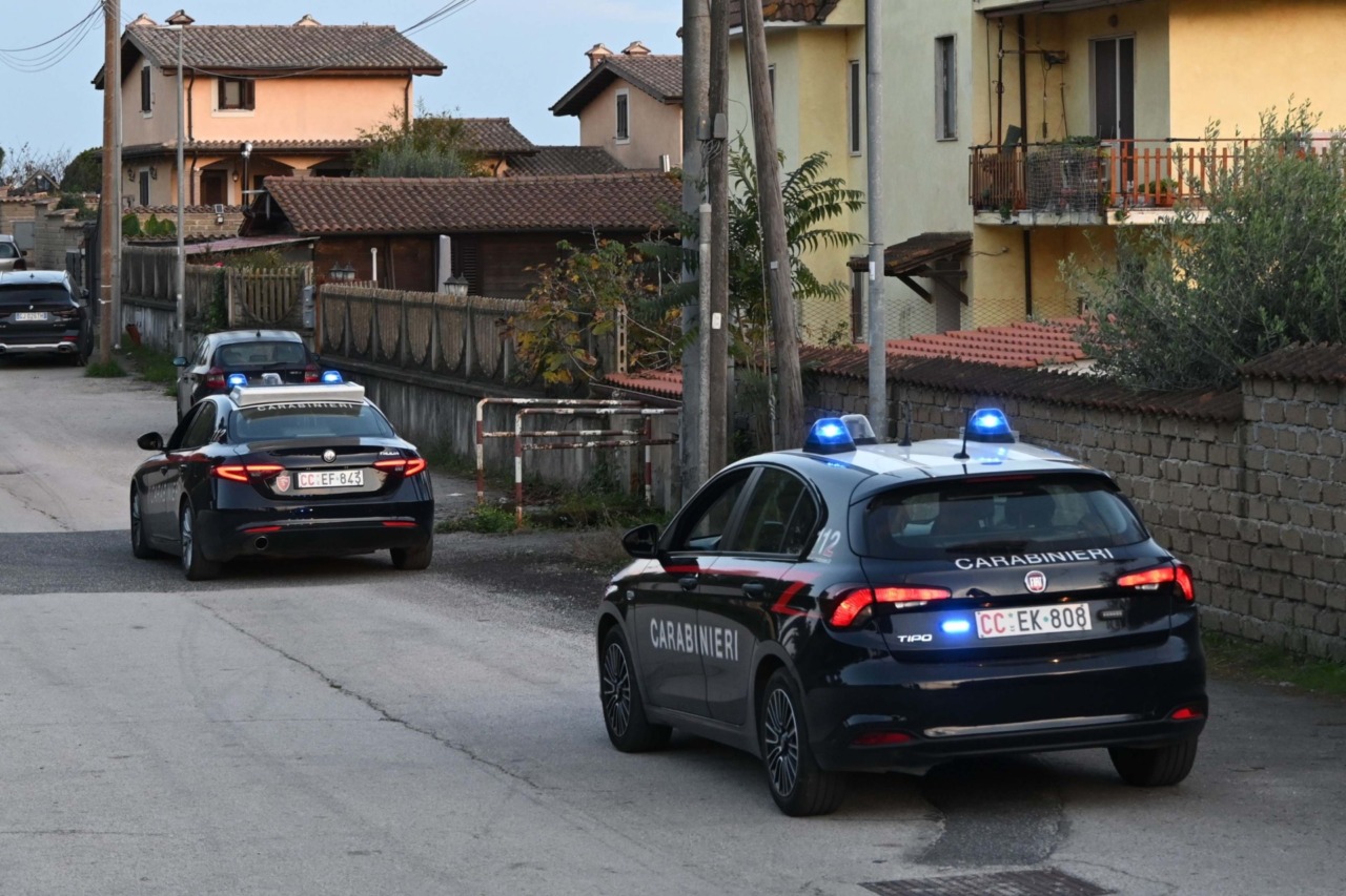 Sorpreso con il figlio nonostante il divieto di avvicinamento