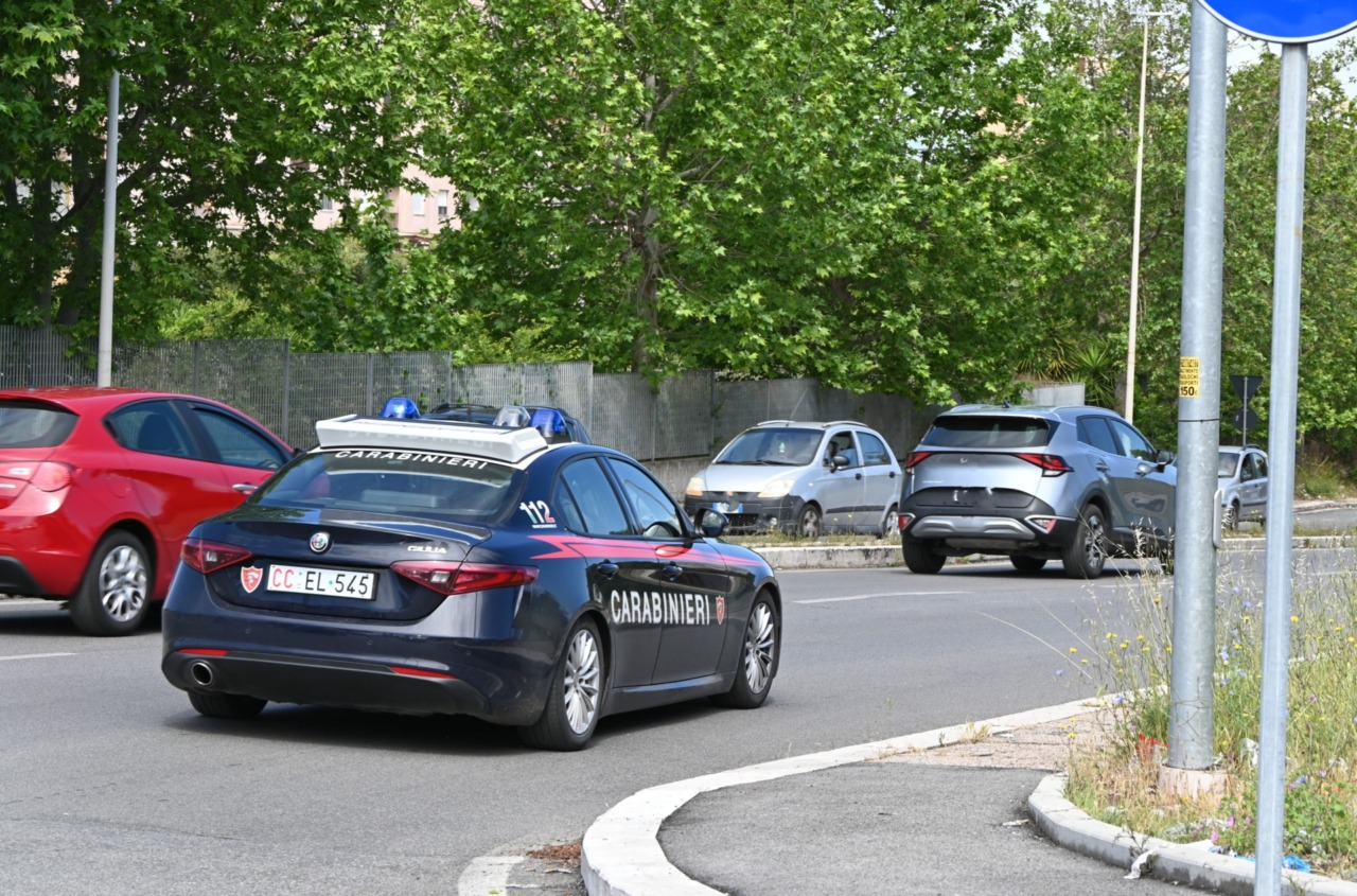Scippo in strada, arrestato un minore di 14 anni