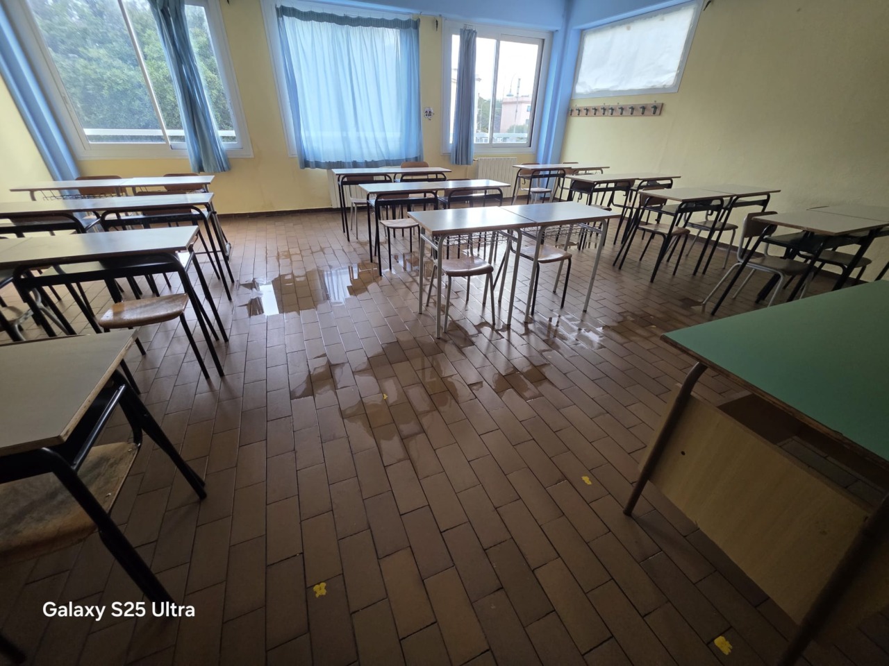 Ondata di maltempo ad Anzio, lunedì 12 ottobre scuole chiuse per verifiche e danni