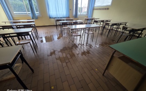 Ondata di maltempo ad Anzio, lunedì 12 ottobre scuole chiuse per verifiche e danni