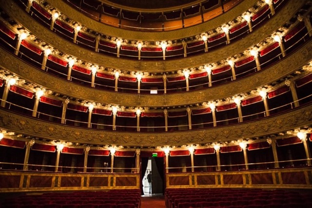 Dopo 16 anni riapre il Teatro Valle