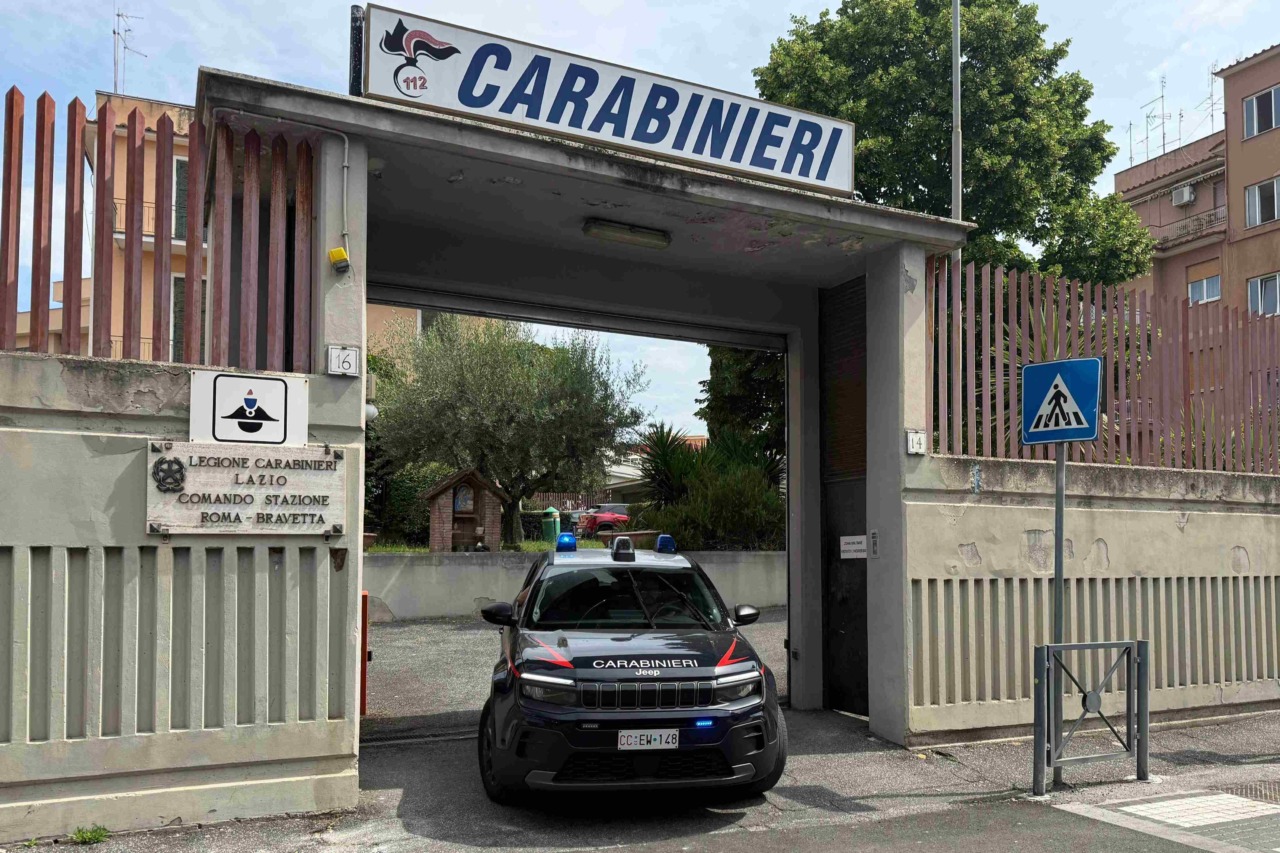 Tentano di rubare bagagli per 10 mila euro in un hotel all’Aurelio, due arresti