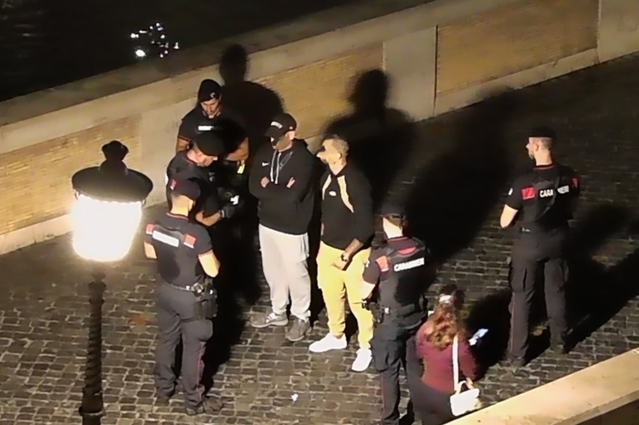 Controlli dei Carabinieri a Trastevere, 3 arresti, 9 denunce e 9 giovani segnalati per droga
