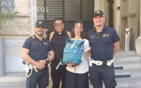 Recuperato uno zaino rubato ad una suora portoghese