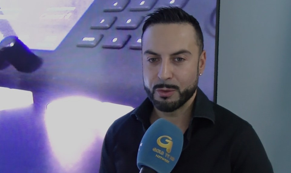Dallo schermo alla corsia, la missione del conduttore TV Anthony Peth