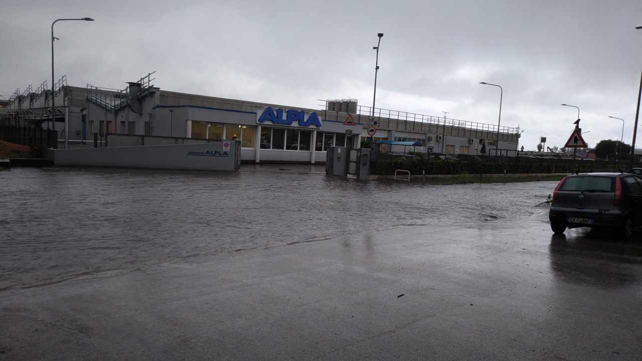 Maltempo, emergenza ad Anzio e Nettuno. Strade impraticabili