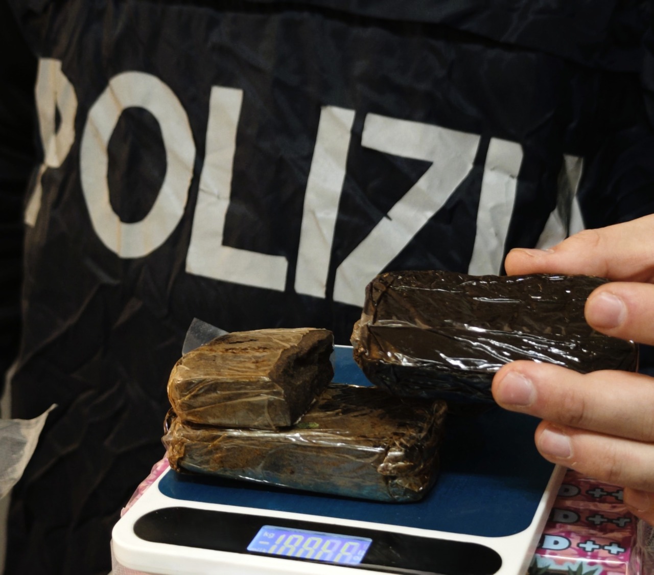 Droga tra Roma e i Castelli: 9 arresti e sequestro di oltre mezzo chilo di stupefacenti