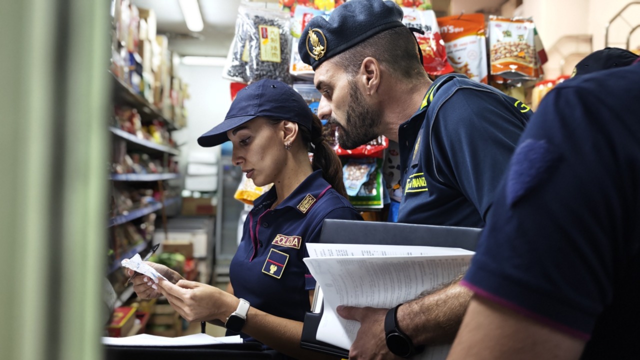 Maxi controlli interforze nei locali: sequestrati 200 kg di cibo e sanzioni per oltre 23mila euro